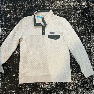 Patagonia women’s quilted top